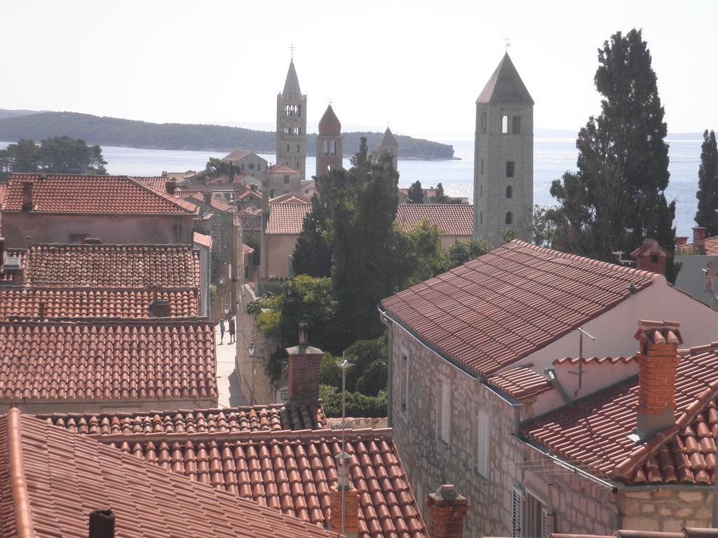 Apartments Zlata In The Heart Of The Old Town, Close To The Beach * Rab Town